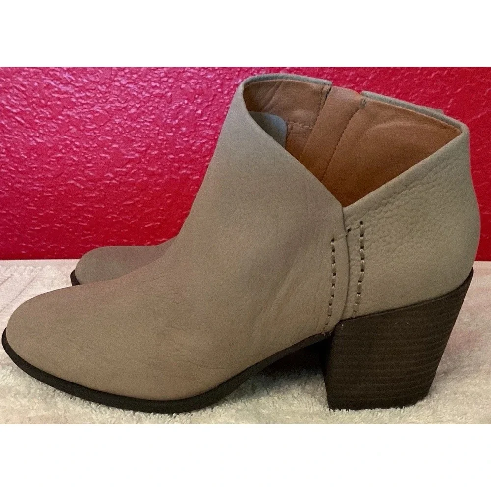 Lucky Brand Bellita Embossed Nubuck/Seneca Ankle Booties, 8.5M